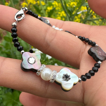 Lucky Four-Leaf Clover Shell Pearl Bracelet