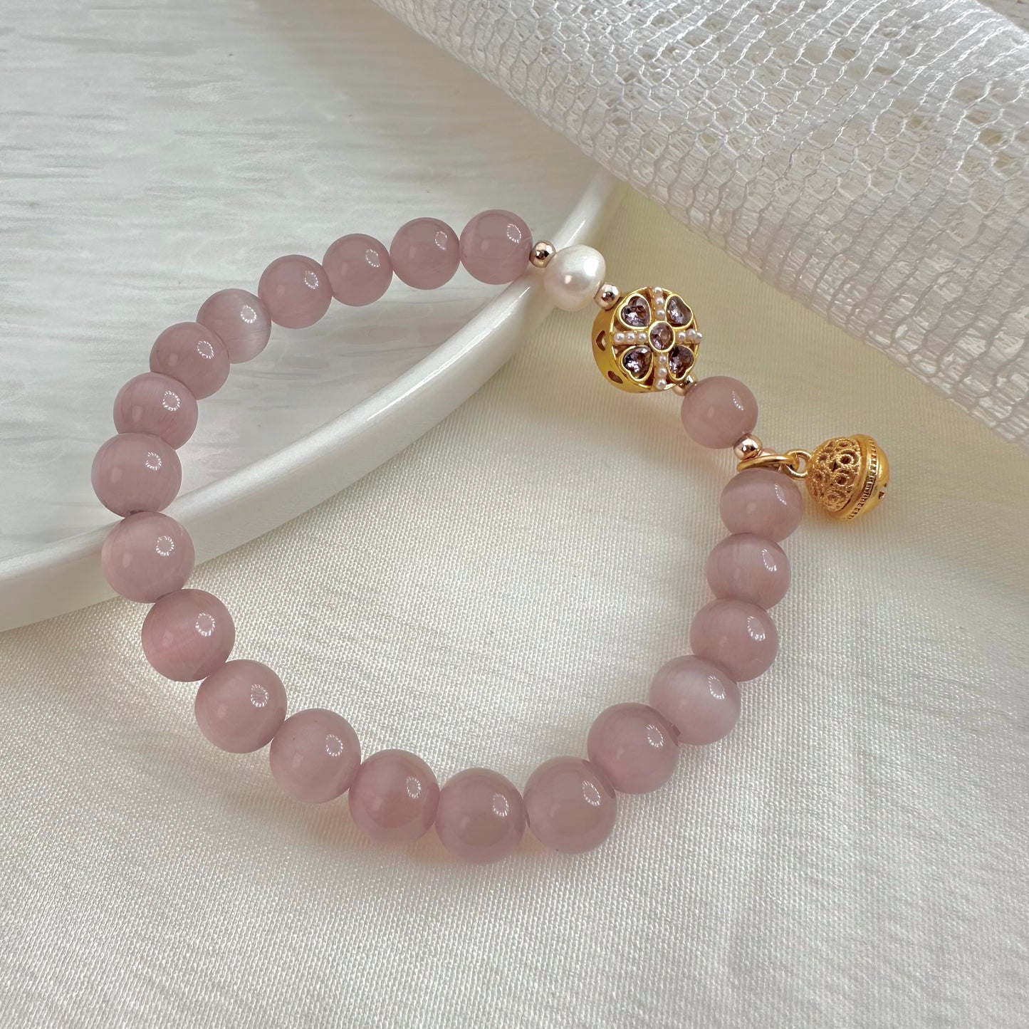 Cat Eye Pearl Bell Bracelet