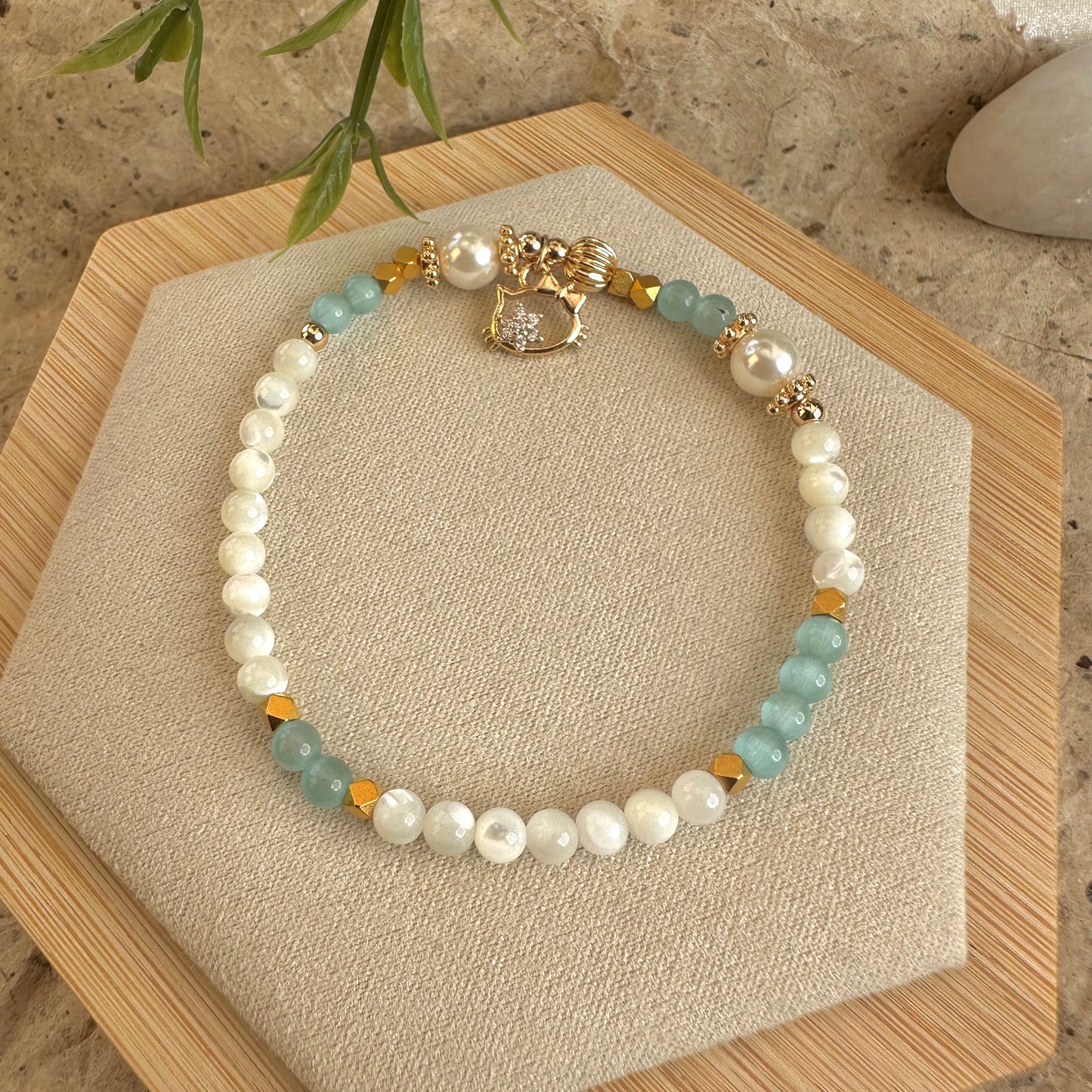 Delicate Shell Bead Bracelet