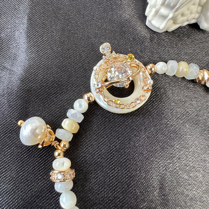 Delicate Planet Shell Bracelet
