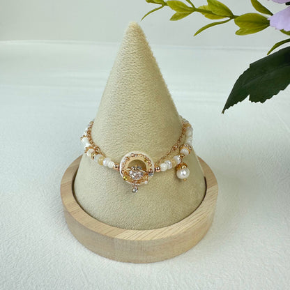 Delicate Planet Shell Bracelet