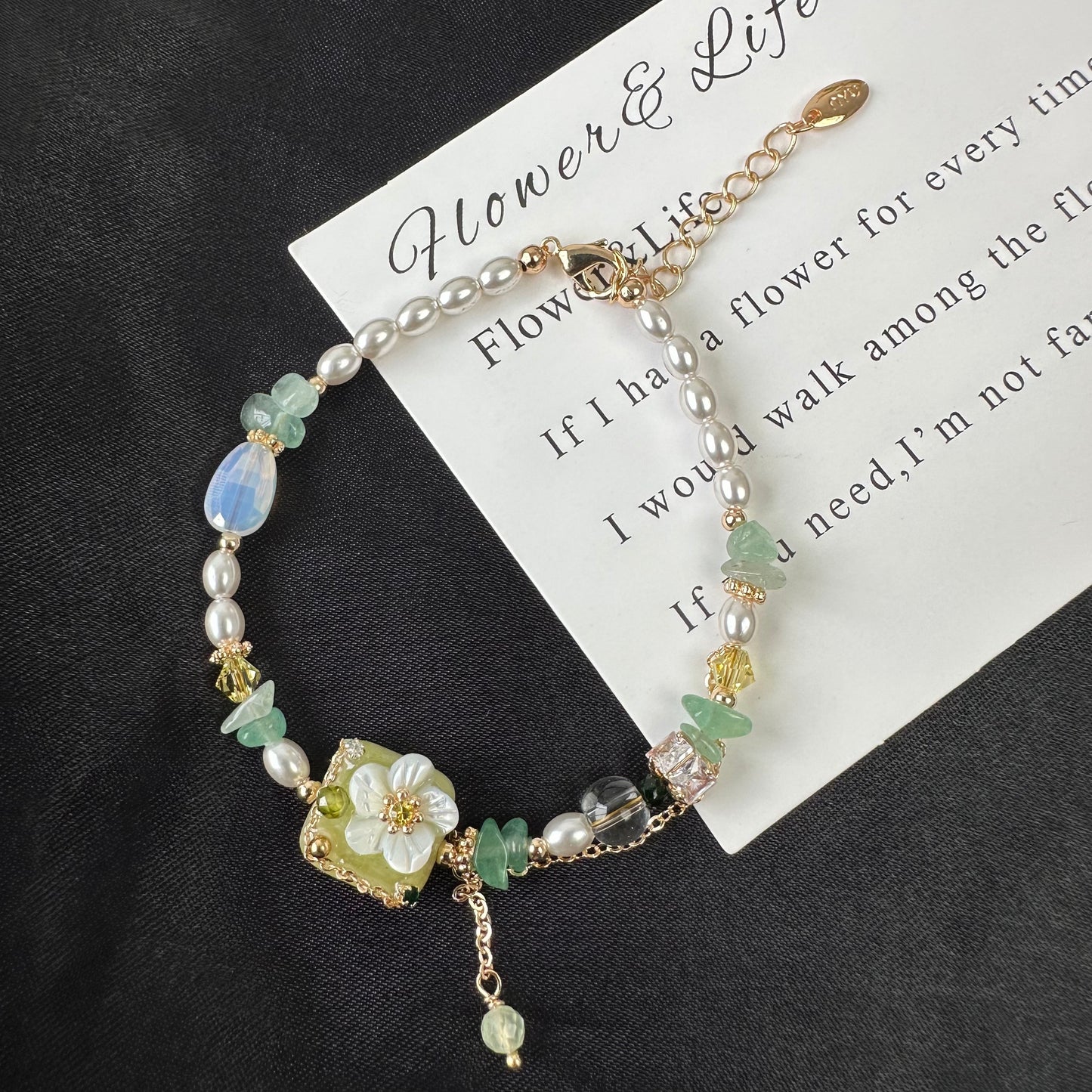 Delicate Green Gemstone Chip & Pearl Bracelet