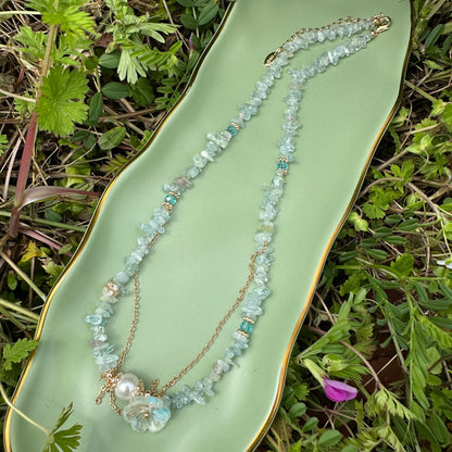 Blue Resin Flower & Chip Stone Necklace